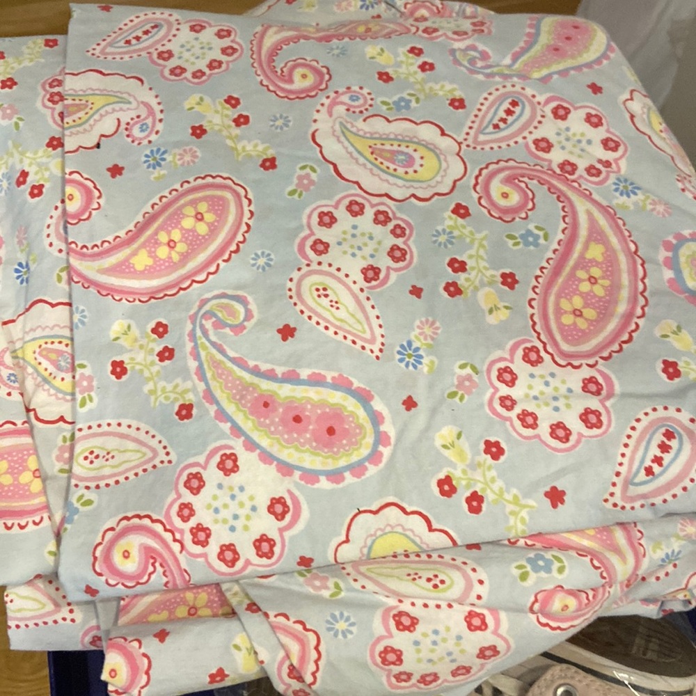 Pottery barn cotton girls duvet cover.